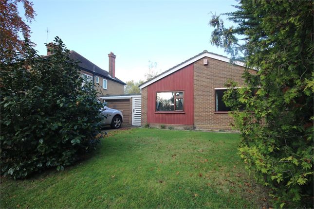 Detached bungalow to rent in Gloucester Road, Herts, New Barnet