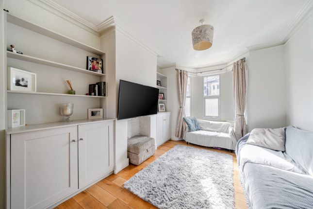 18, Zenoria Street, London photo 2