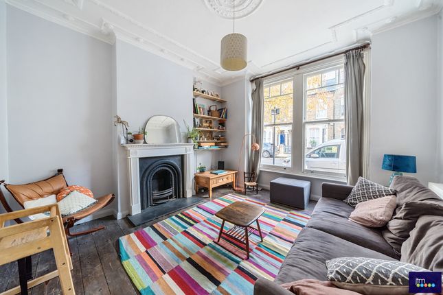 Thumbnail Flat for sale in Hatchard Road, London