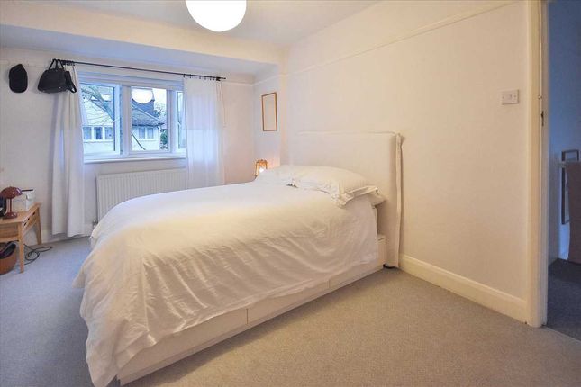 End terrace house to rent in Park Drive, Acton, Acton