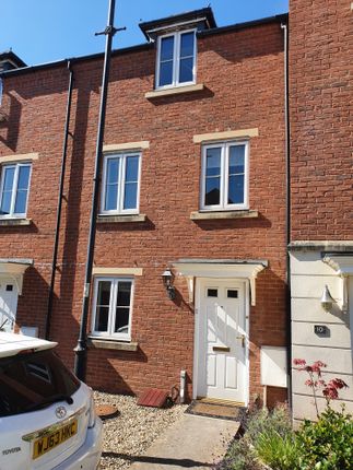 Town house to rent in Curie Mews, Exeter