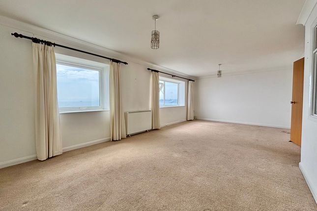 Flat 15, Southcliff Emslie Road, Falmouth photo 4