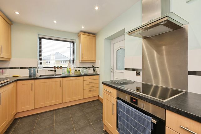18, Glebe Road, Hertford photo 3