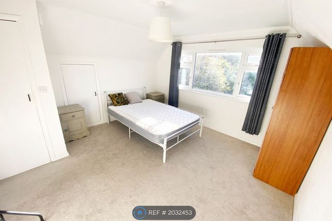 Room to rent in Coombe Road, Croydon