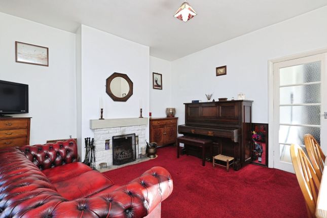 27, Hebden Road, Haworth photo 3