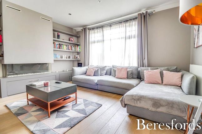 Flat for sale in High Street, Brentwood