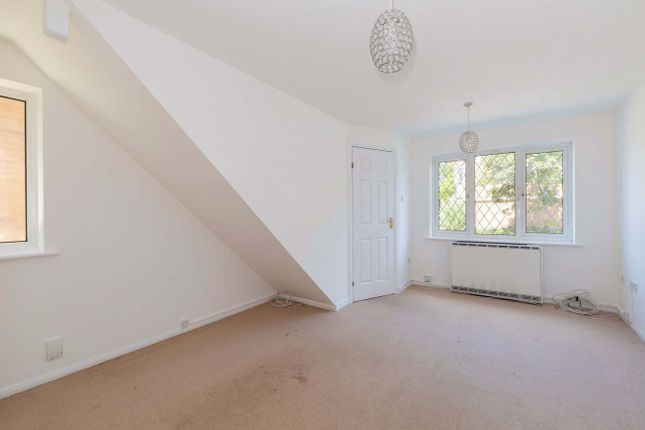 25, Maplin Park, Langley photo 4
