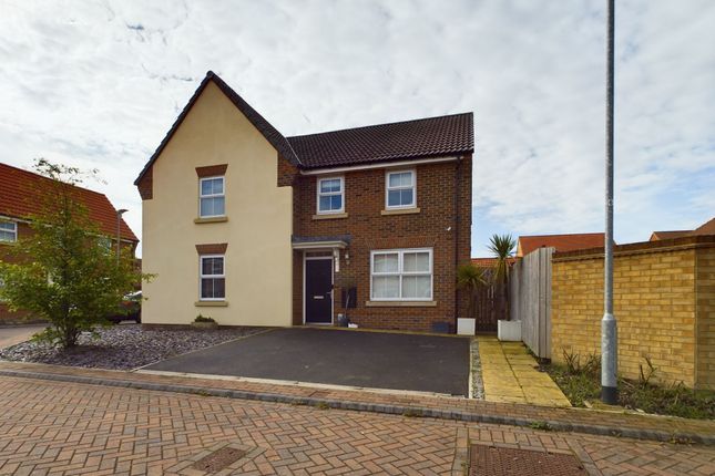Thumbnail Semi-detached house to rent in Hazelwood Drive, Hessle