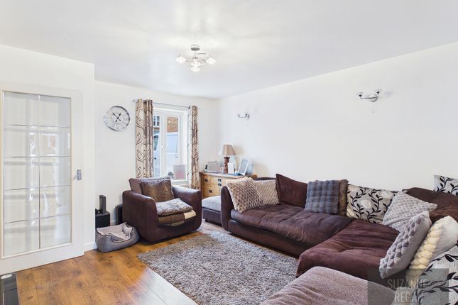 67 Sheepcote Drive, Rugby photo 2