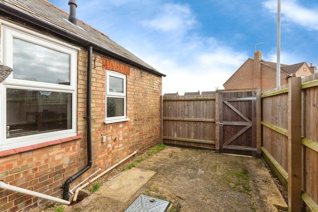 23, PETERBOROUGH photo 2