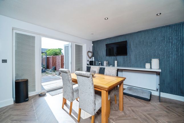 5, Falcon Way, Brigg photo 3