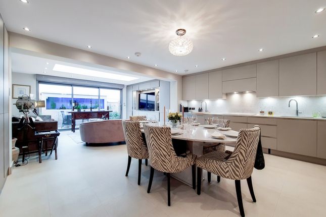 Thumbnail Town house for sale in Quickswood, Primrose Hill, London