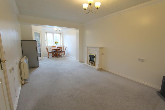 Flat 12 Hampton Lodge, 15, Cavendish Road, Sutton photo 4