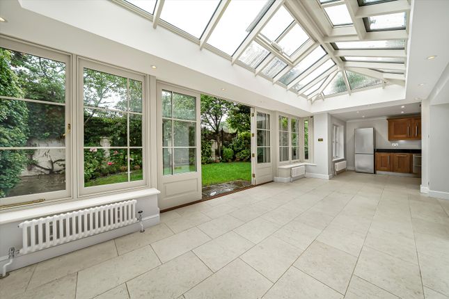11, Bainbridge Close, Richmond photo 2