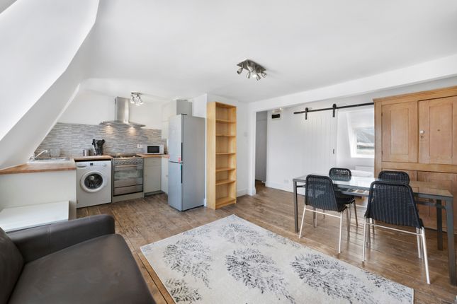 Flat to rent in Colville Road, London