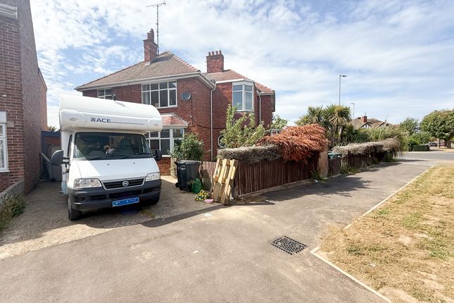 37, Park Avenue, Skegness photo 2