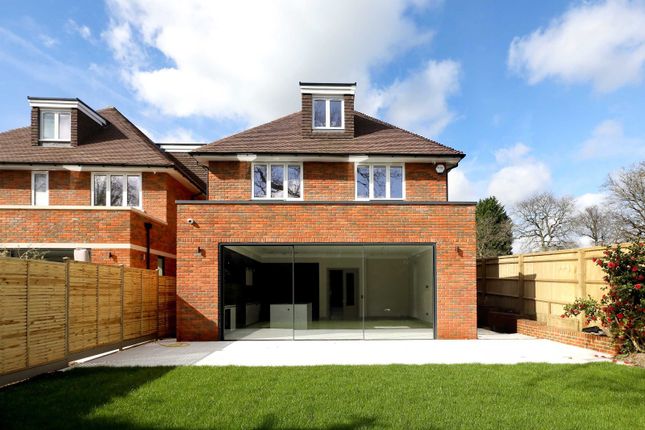 Detached house to rent in Daleside, Gerrards Cross