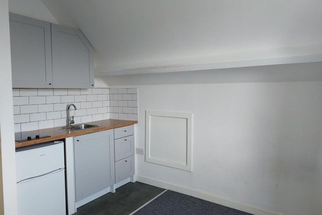 Flat 10, 356, Rosliston Road, Burton On Trent photo 5