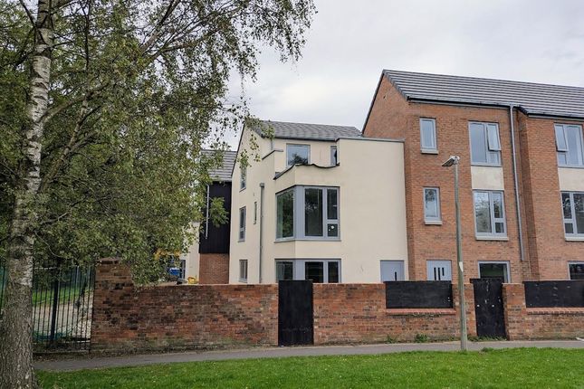 9 Old School Side.Jpg