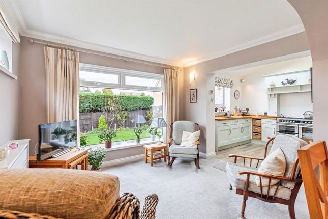 45, Shelley Drive, RUSHDEN photo 4