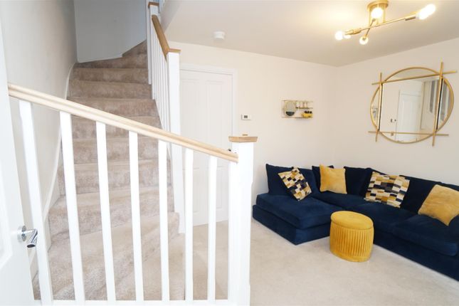 43, Fetlock Drive, Bradford photo 5