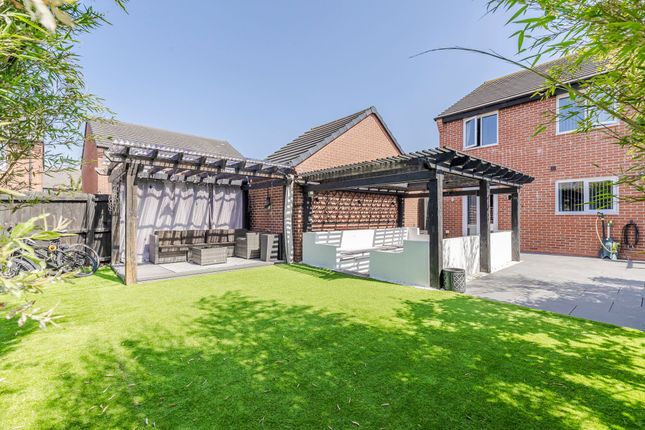 31 Samuel Armstrong Way, Crewe photo 4