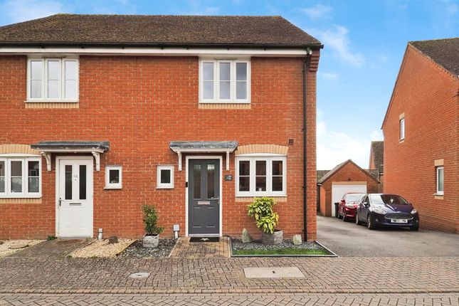 Thumbnail Semi-detached house for sale in Wyndham Drive, Romsey