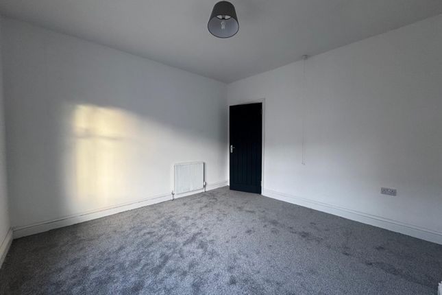 29, LEICESTER photo 5