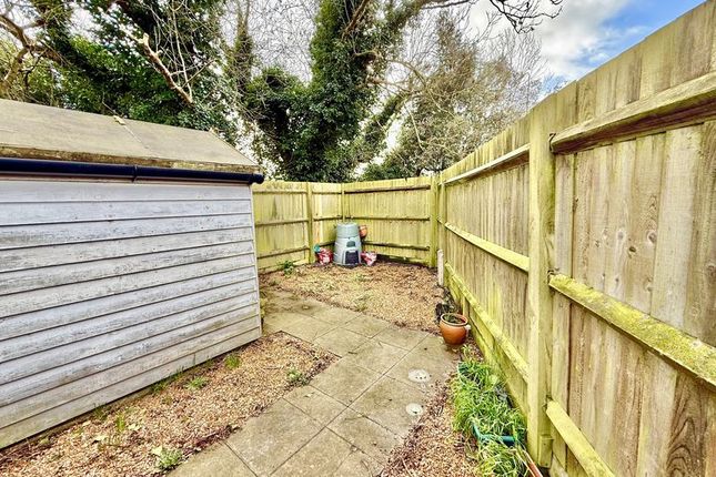 33, Whyke Marsh, Chichester photo 2