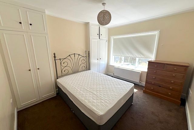 15, Linden Avenue, Thornton Heath photo 4