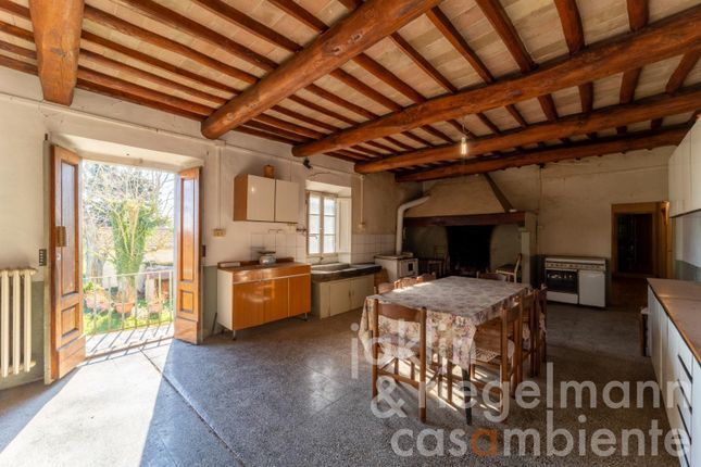 Country house for sale in Italy, Tuscany, Florence, Montespertoli