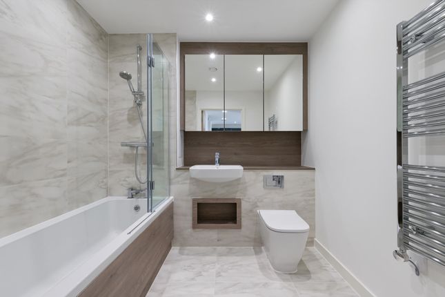 Flat 29 Aven Apartments 111, Perryfield Way, London photo 4