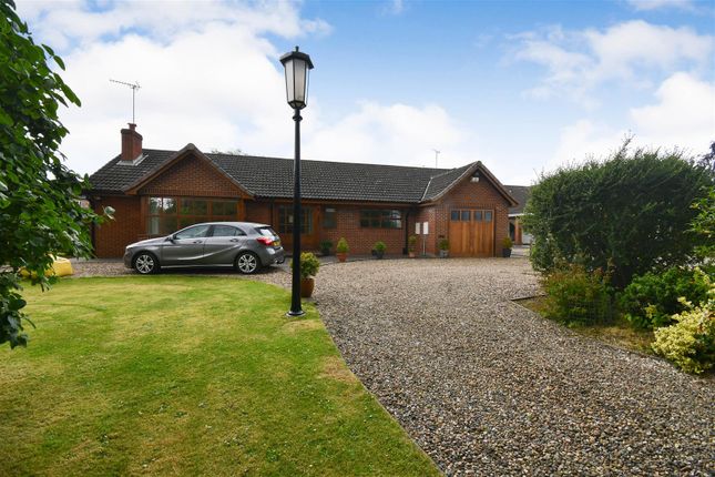 Thumbnail Detached bungalow for sale in Beverley Road, Anlaby, Hull