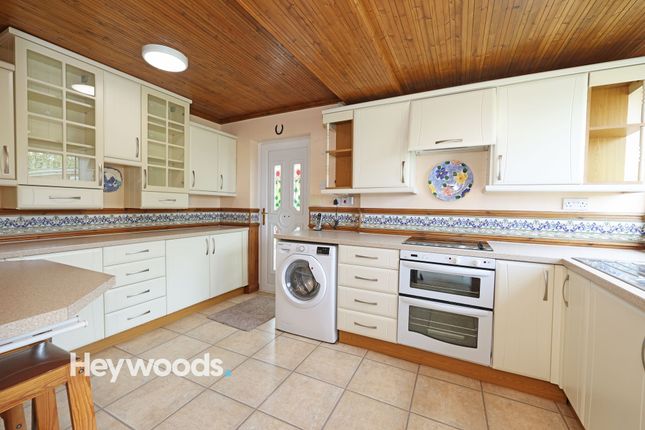 48 Ashbourne Drive, Newcastle photo 3