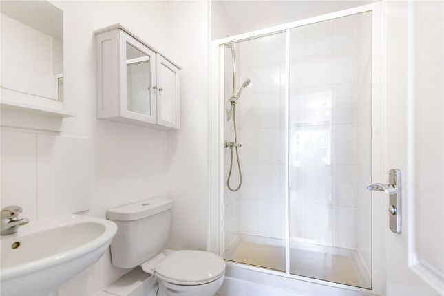 Flat 11, Giles House,, Bells Hill Green, Stoke Poges photo 4