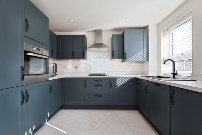 62, Brassey Way, Henlow photo 2
