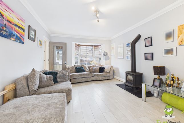 30, OTTERBOURNE WALK, HOOK photo 3