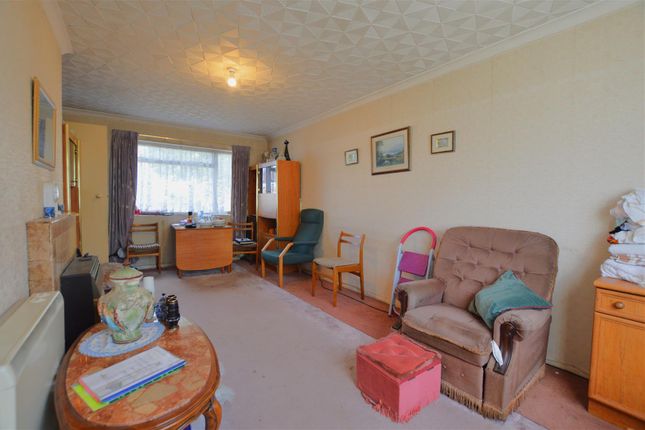 End terrace house for sale in The Frithe, Slough