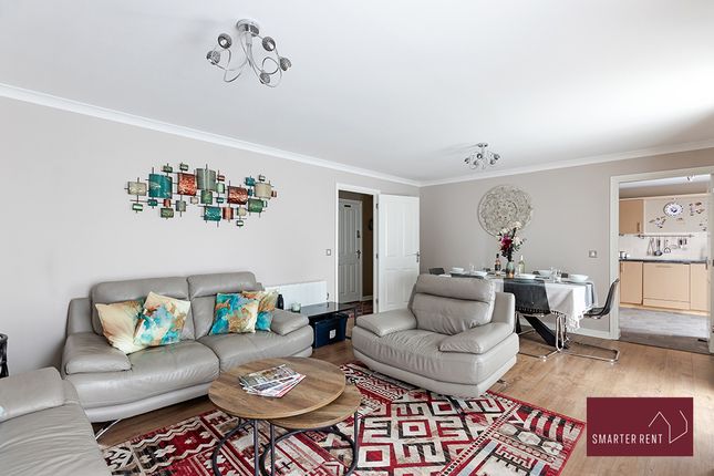 48, Trevelyan Court, Windsor photo 4