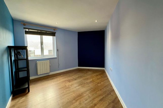 Flat to rent in Kensington Place, Norwich