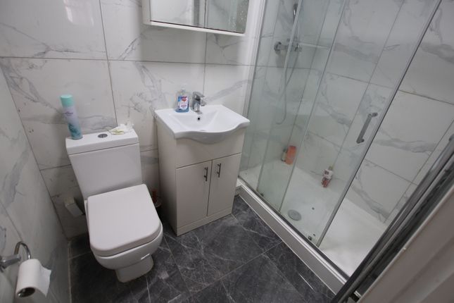 66 Newquay Road, London photo 5