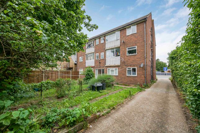 Thumbnail Flat to rent in High Street, Cowley, Uxbridge