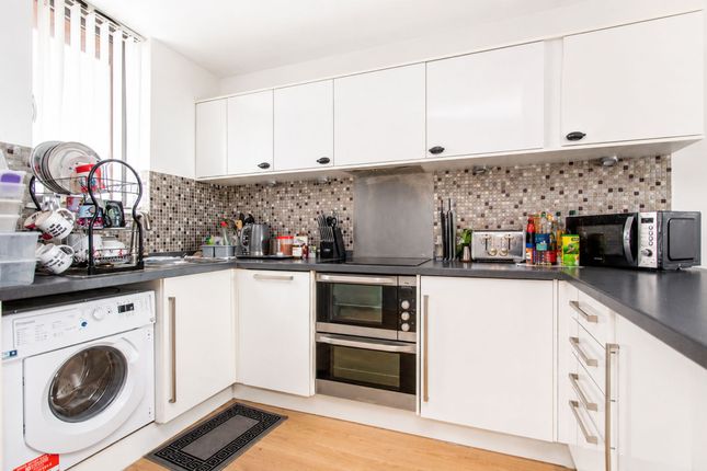 Flat 42, 12 Hobart Street, Plymouth photo 4