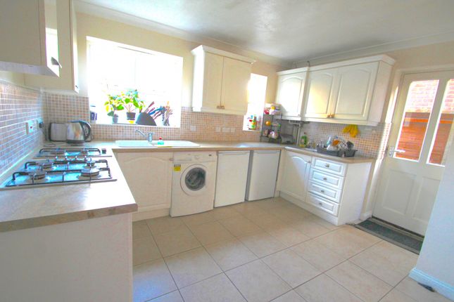 3, Park Mews, Wellingborough photo 4