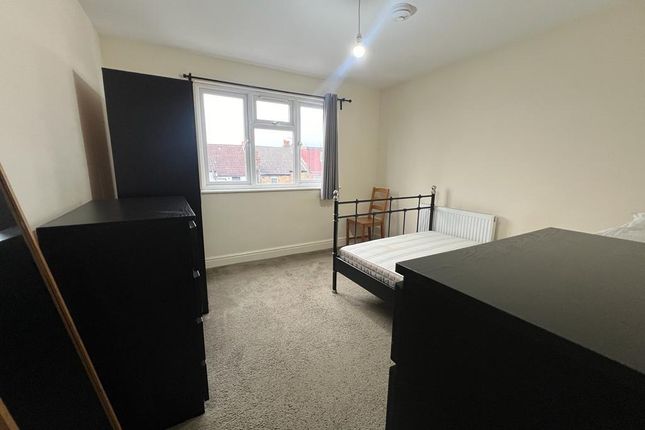 75b, Audley Road, Hendon photo 5