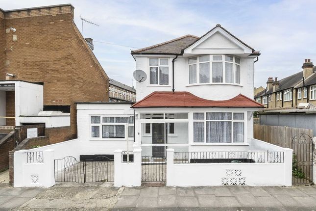 Thumbnail Property for sale in Links Road, London