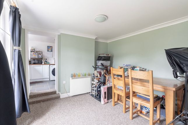 14 Yarmouth Road, Great Yarmouth photo 4