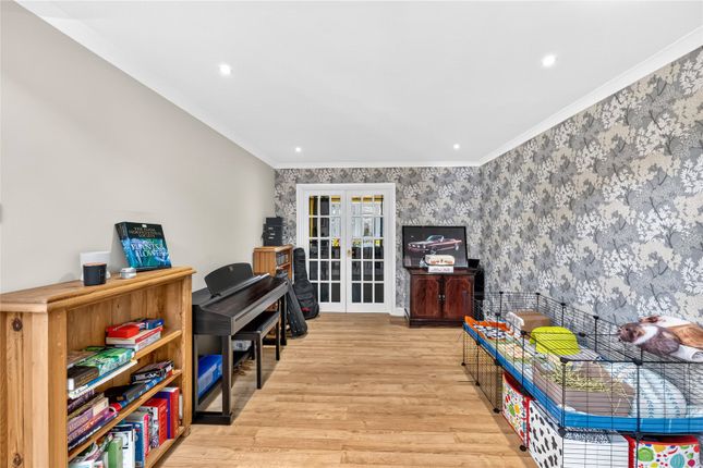 12, Brixham Close, Bedfordshire photo 4