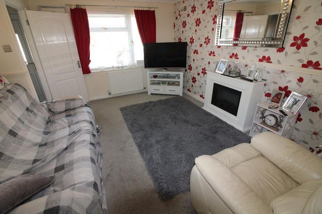 2, Marwood Close, Milton Keynes photo 2