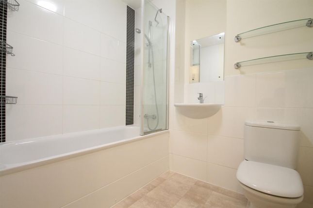 10 Bronnley Court, Uxbridge Road, Acton photo 4